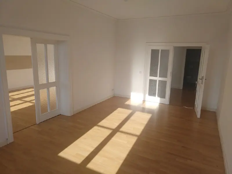 4 Zimmer Wohnung mit 120 m² in Dresden – Bild 3