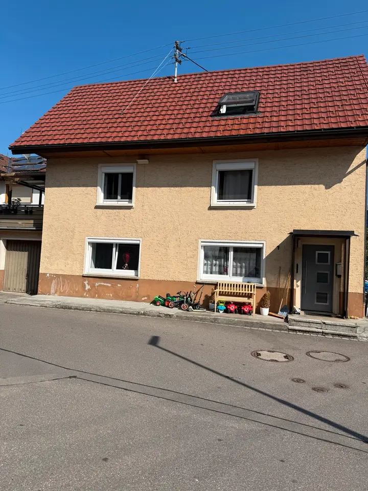 6 Zimmer Haus mit 220 m² in Lörrach – Bild 1
