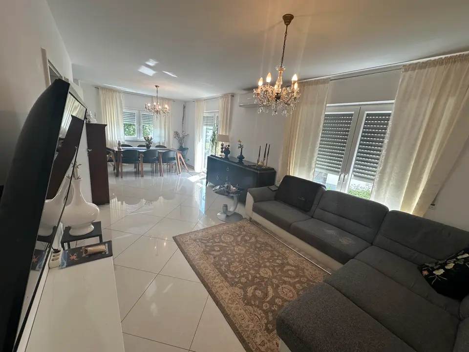 5 Zimmer Haus mit 151 m² in Groß-Gerau – Bild 1
