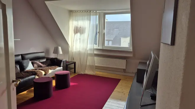 4 Zimmer Wohnung mit 111 m² in Wiesbaden – Bild 2