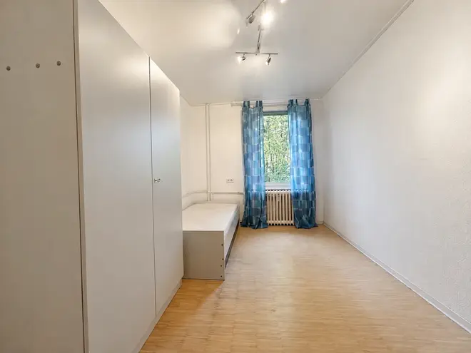 6 Zimmer Wohnung mit 160 m² in Stuttgart – Bild 3