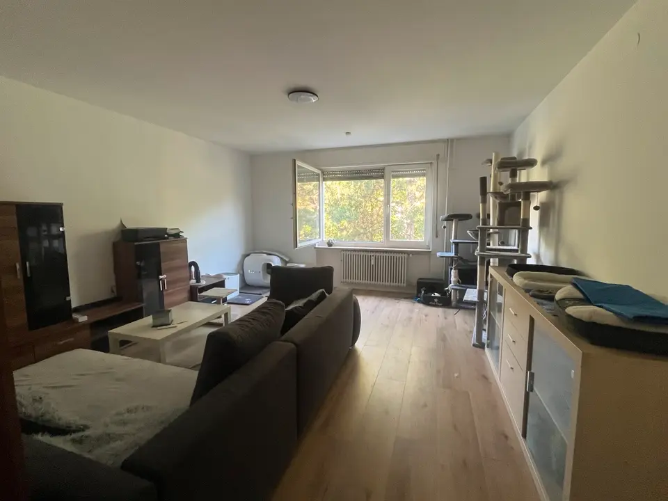 4 Zimmer Wohnung mit 96 m² in Wiesbaden – Bild 1