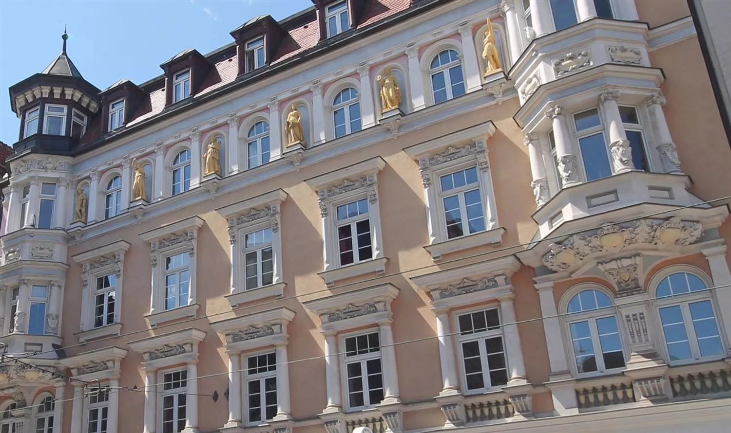 3 Zimmer Wohnung mit 75 m² in Halle (Saale) – Bild 1