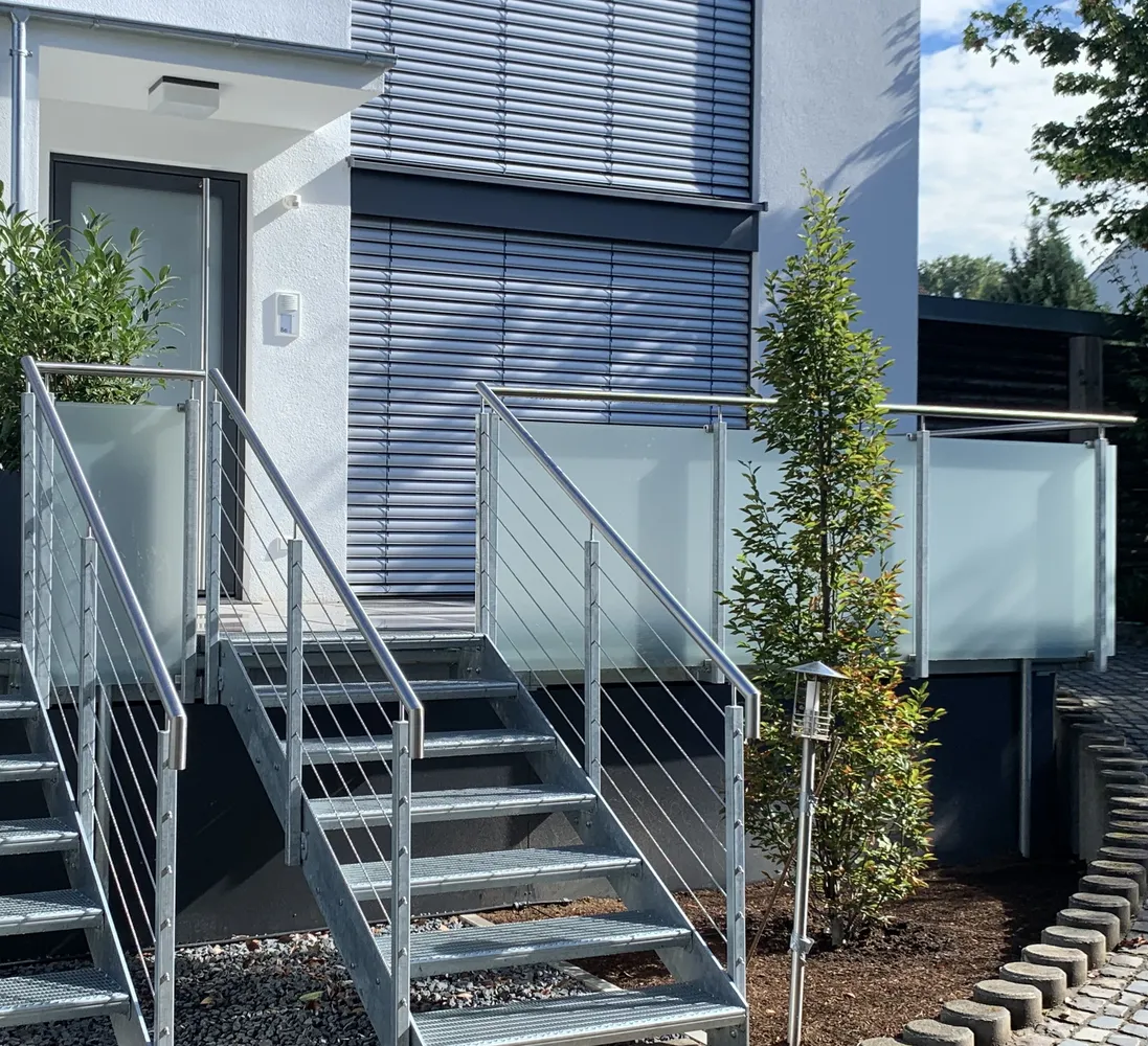 2 Zimmer Wohnung mit 105 m² in Aschaffenburg – Bild 2
