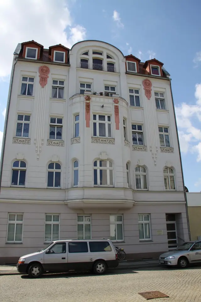 4 Zimmer Wohnung mit 100 m² in Cottbus – Bild 1