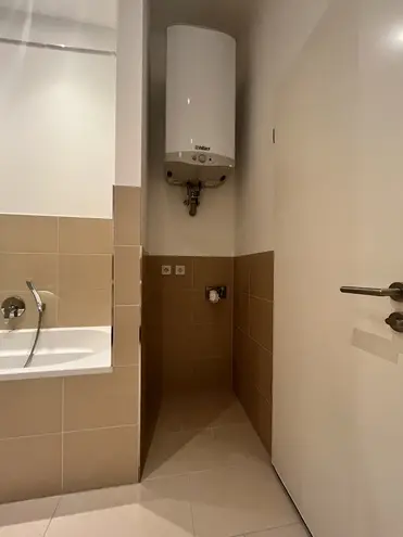 2 Zimmer Wohnung mit 91 m² in Wiesbaden – Bild 12
