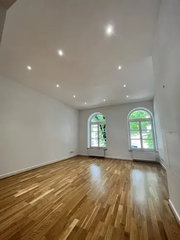 2 Zimmer Wohnung mit 91 m² in Wiesbaden – Bild 5