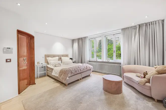 8 Zimmer Wohnung mit 407 m² in Berlin – Bild 11