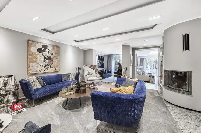 8 Zimmer Wohnung mit 407 m² in Berlin – Bild 3