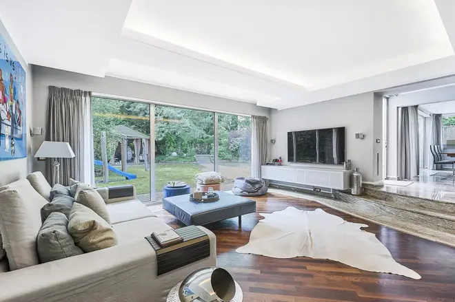 8 Zimmer Wohnung mit 407 m² in Berlin – Bild 6