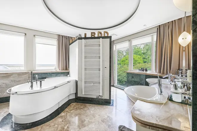 8 Zimmer Wohnung mit 407 m² in Berlin – Bild 7