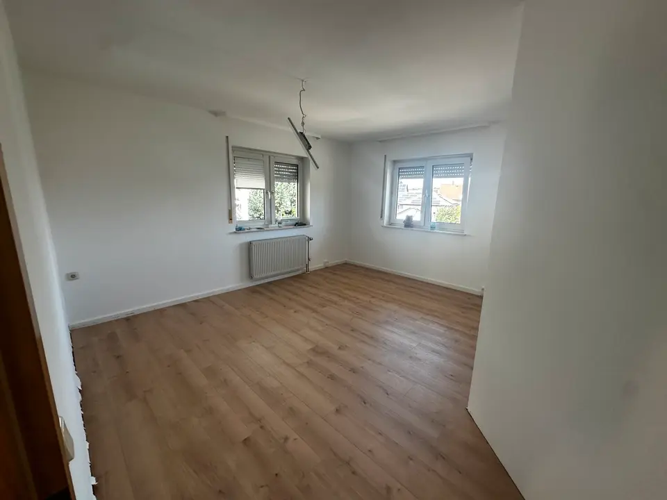 4 Zimmer Wohnung mit 110 m² in Marburg – Bild 2