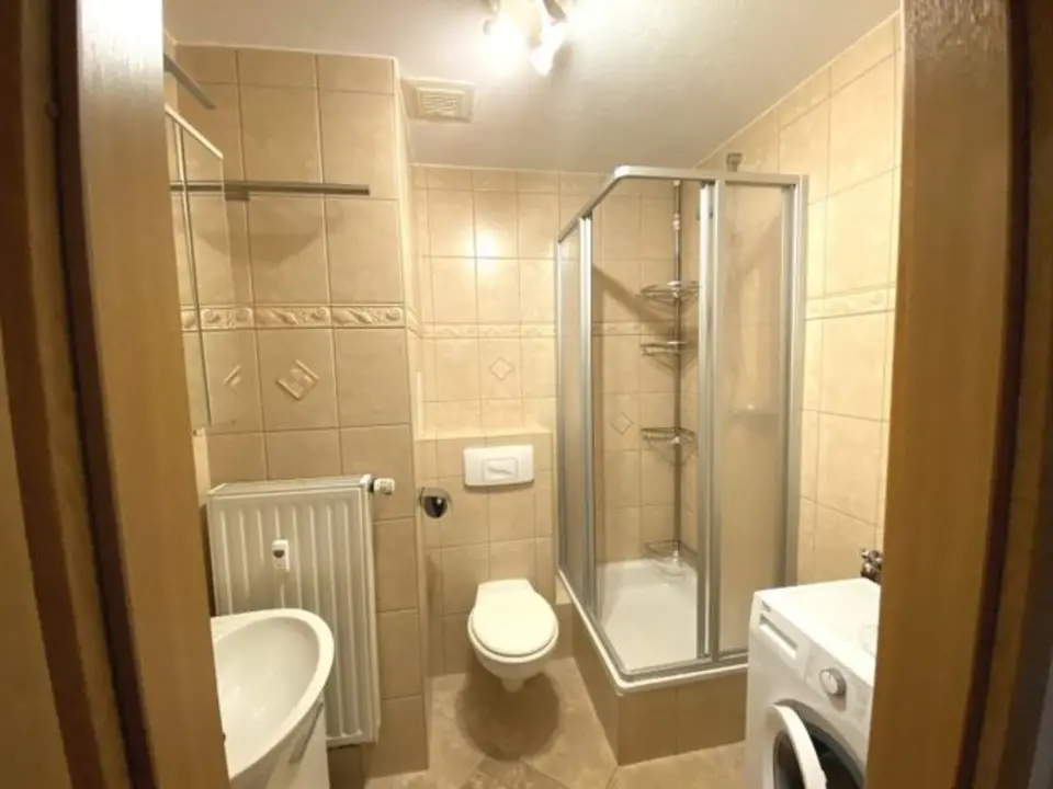 2 Zimmer Wohnung mit 66 m² in Plauen – Bild 6