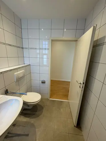 2 Zimmer Wohnung mit 70 m² in Köln – Bild 3