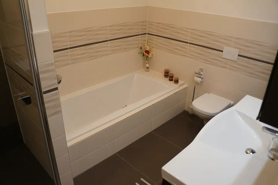 3 Zimmer Wohnung mit 100 m² in Rostock – Bild 9