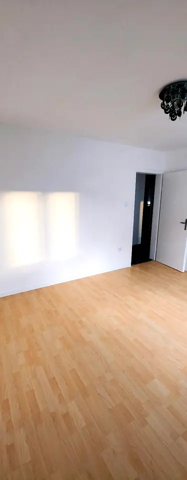 WG-Zimmer mit 98 m² in Stuttgart – Bild 3