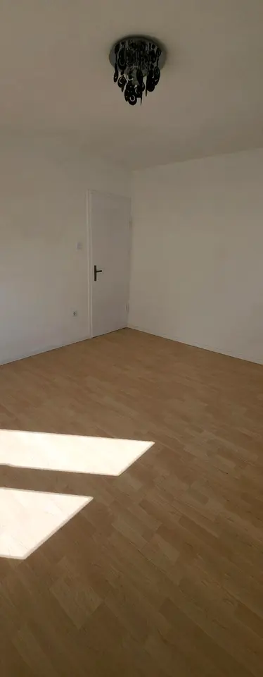 WG-Zimmer mit 98 m² in Stuttgart – Bild 8