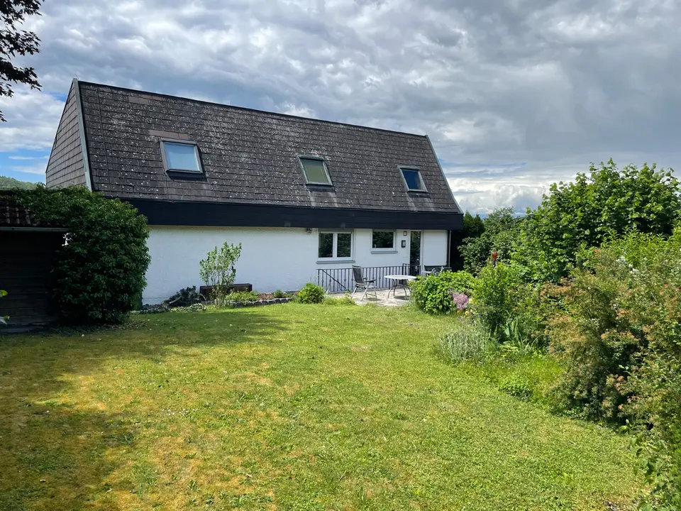 8 Zimmer Wohnung mit 200 m² in Aalen – Bild 1