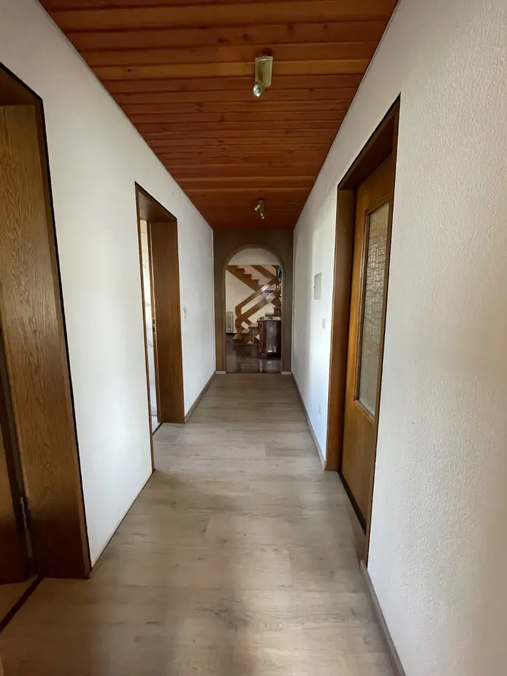 8 Zimmer Wohnung mit 200 m² in Aalen – Bild 10