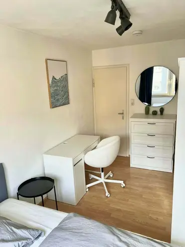 WG-Zimmer mit 20 m² in Stuttgart – Bild 2