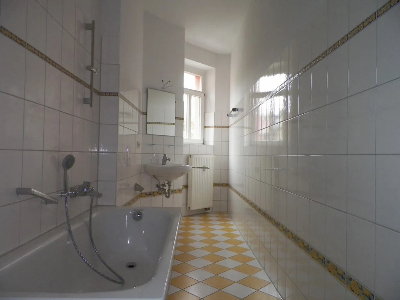 2 Zimmer Wohnung mit 68 m² in Zwickau – Bild 3