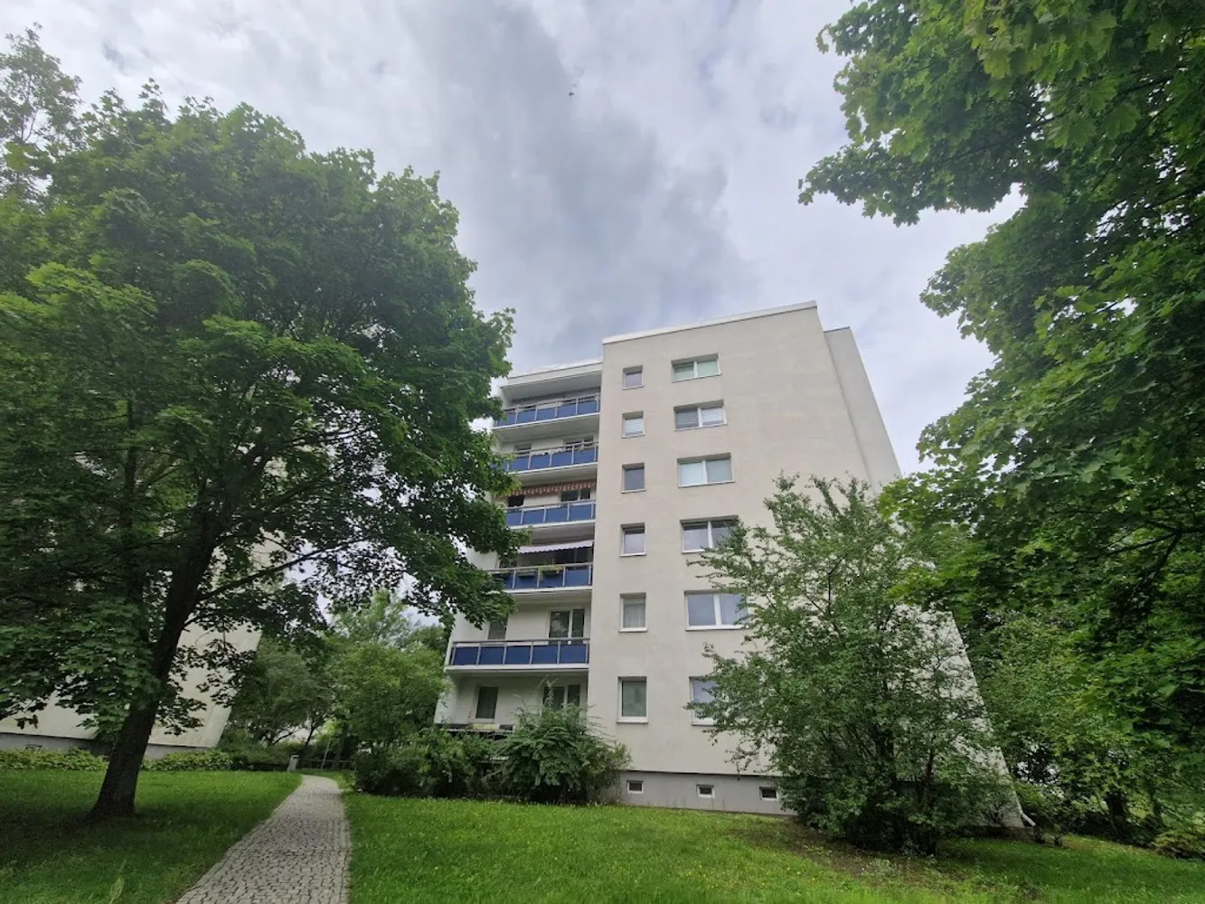 5 Zimmer Wohnung mit 120 m² in Cottbus – Bild 1