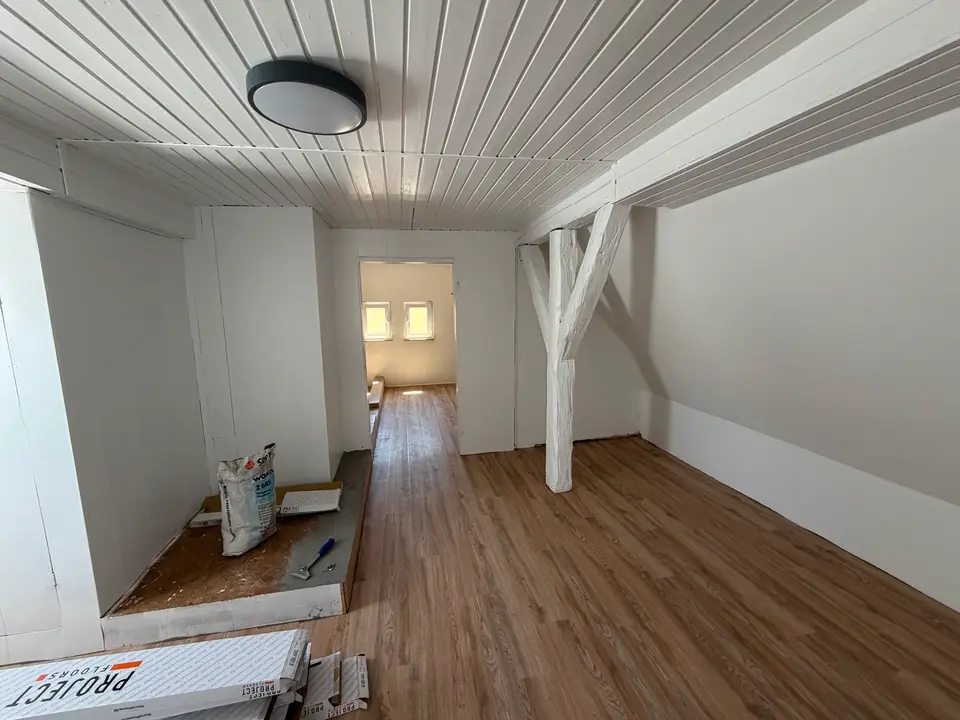 5 Zimmer Wohnung mit 130 m² in Würzburg – Bild 4