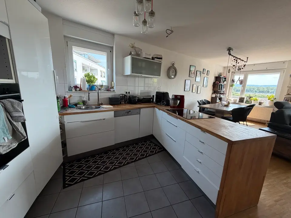 4 Zimmer Wohnung mit 120 m² in Karlsruhe – Bild 4