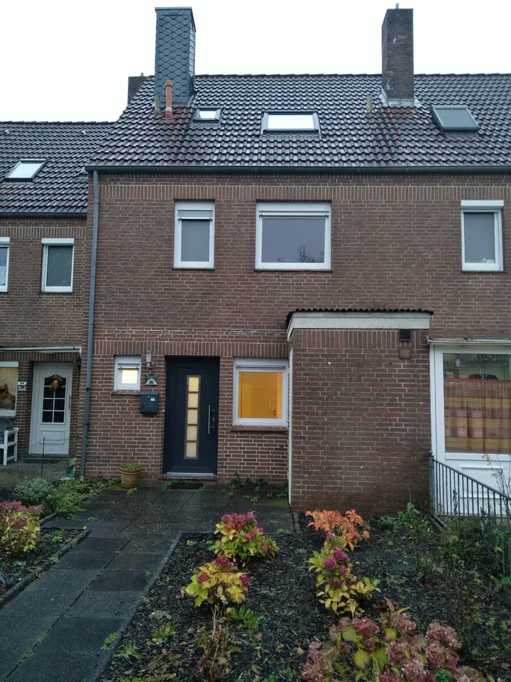 5 Zimmer Haus mit 100 m² in Emden – Bild 3