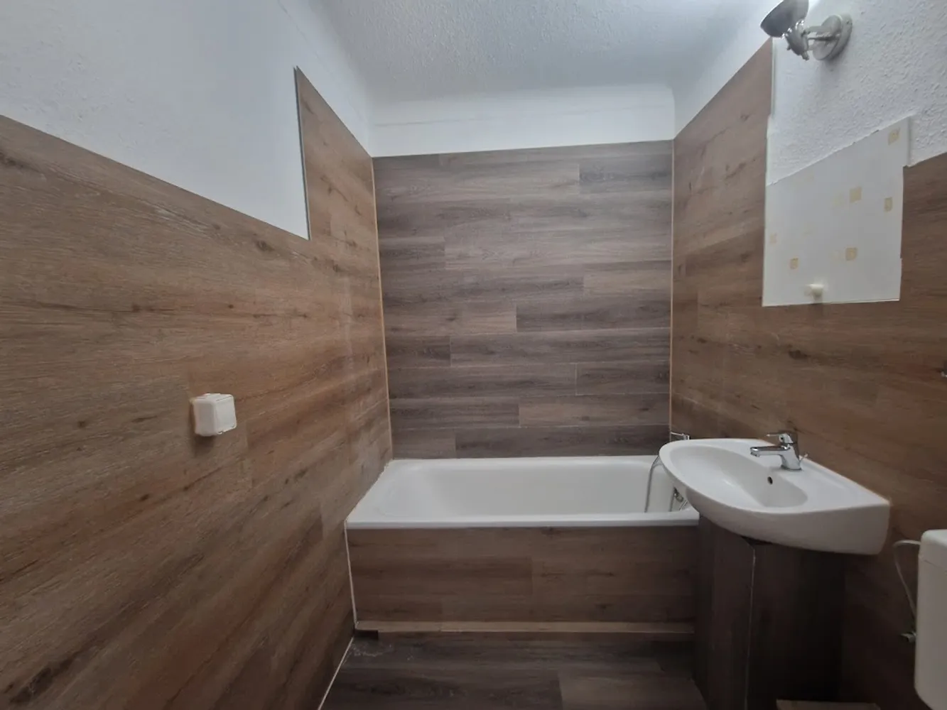4 Zimmer Wohnung mit 86 m² in Neubrandenburg – Bild 2