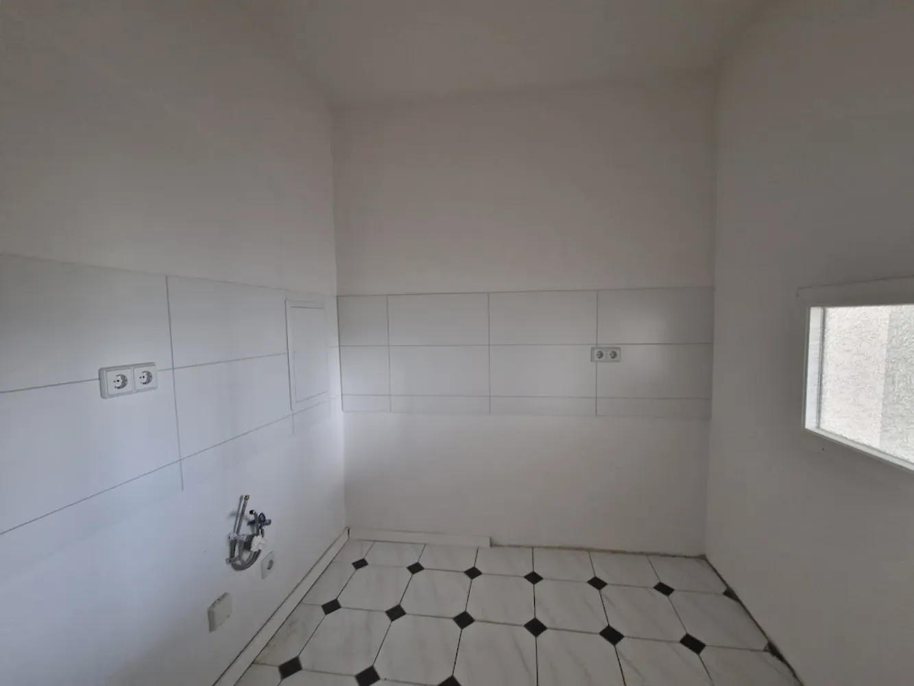 4 Zimmer Wohnung mit 86 m² in Neubrandenburg – Bild 4