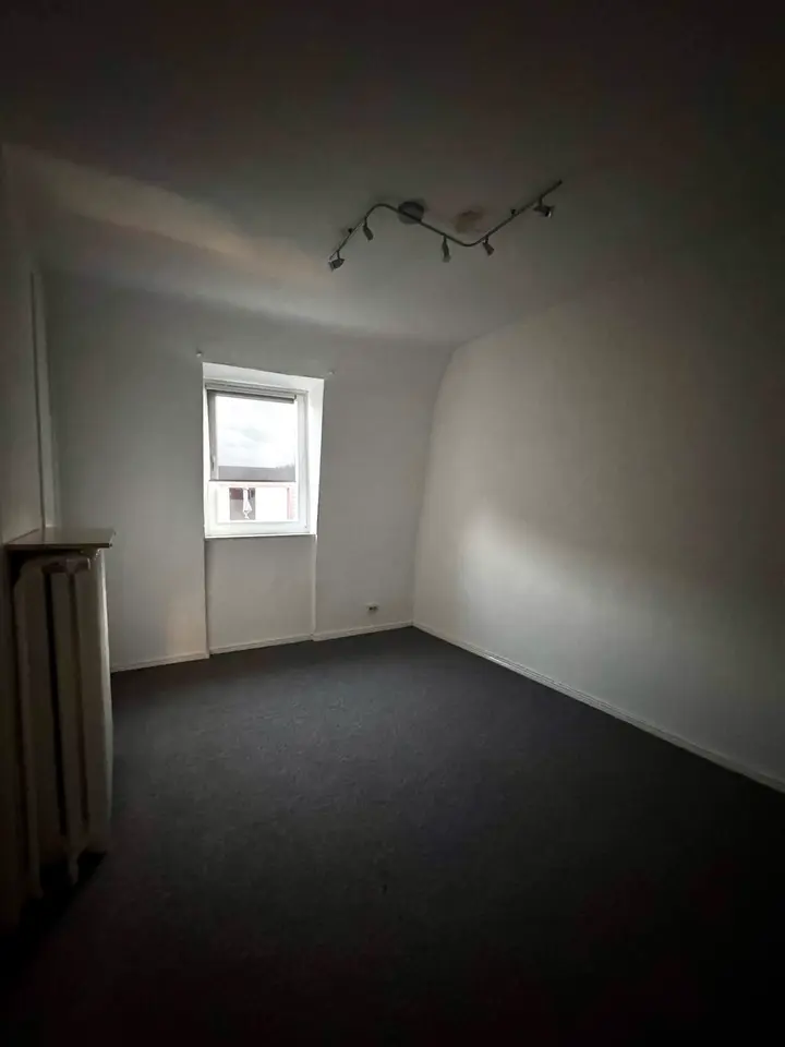 6 Zimmer Wohnung mit 112 m² in Delmenhorst – Bild 2