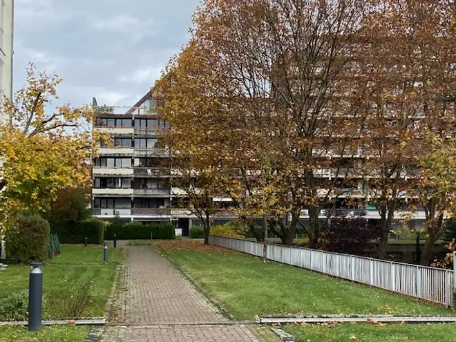 4 Zimmer Wohnung mit 131 m² in Köln – Bild 1