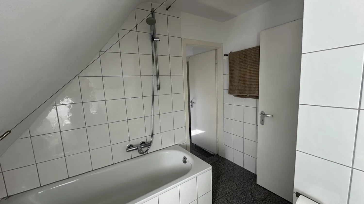 3 Zimmer Wohnung mit 75 m² in Aachen – Bild 10