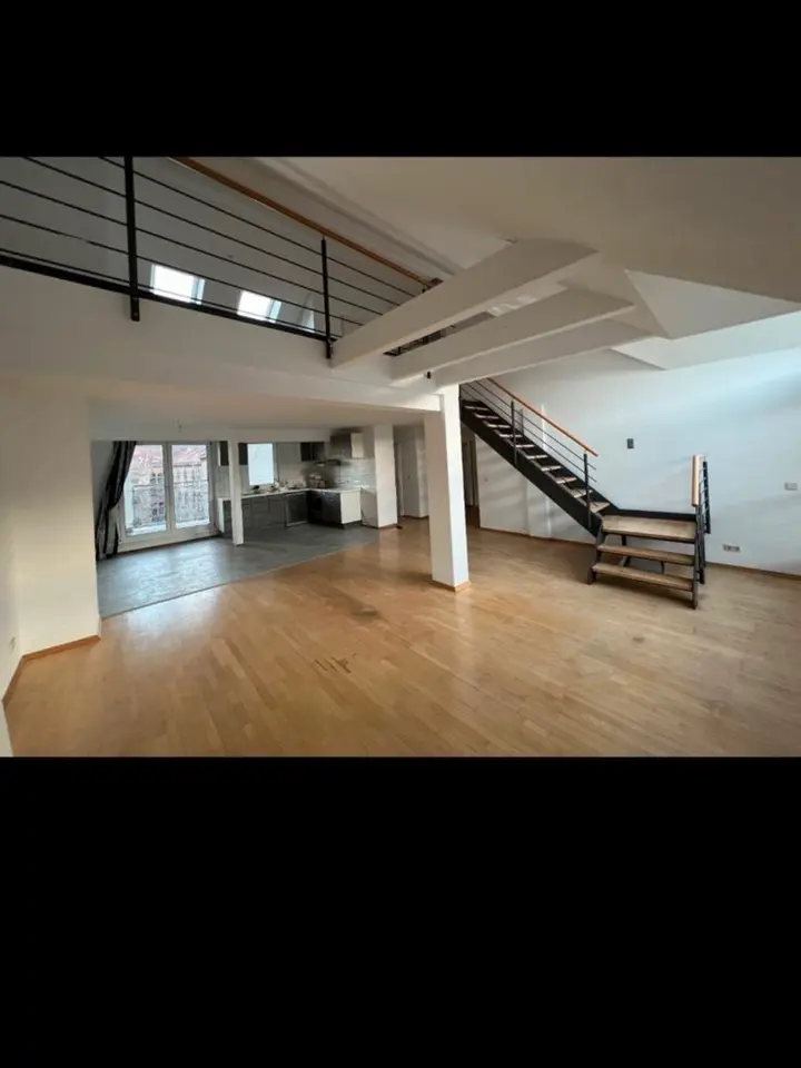 4 Zimmer Wohnung mit 125 m² in Ludwigshafen – Bild 1