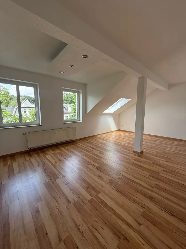 3 Zimmer Wohnung mit 94 m² in Gera – Bild 1
