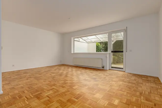 6 Zimmer Haus mit 143 m² in Frankfurt am Main – Bild 2