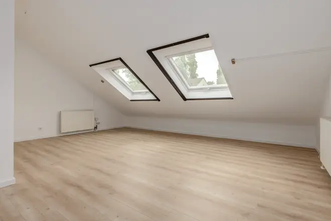 6 Zimmer Haus mit 143 m² in Frankfurt am Main – Bild 10
