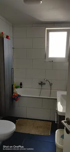 4 Zimmer Wohnung mit 107 m² in Köln – Bild 2