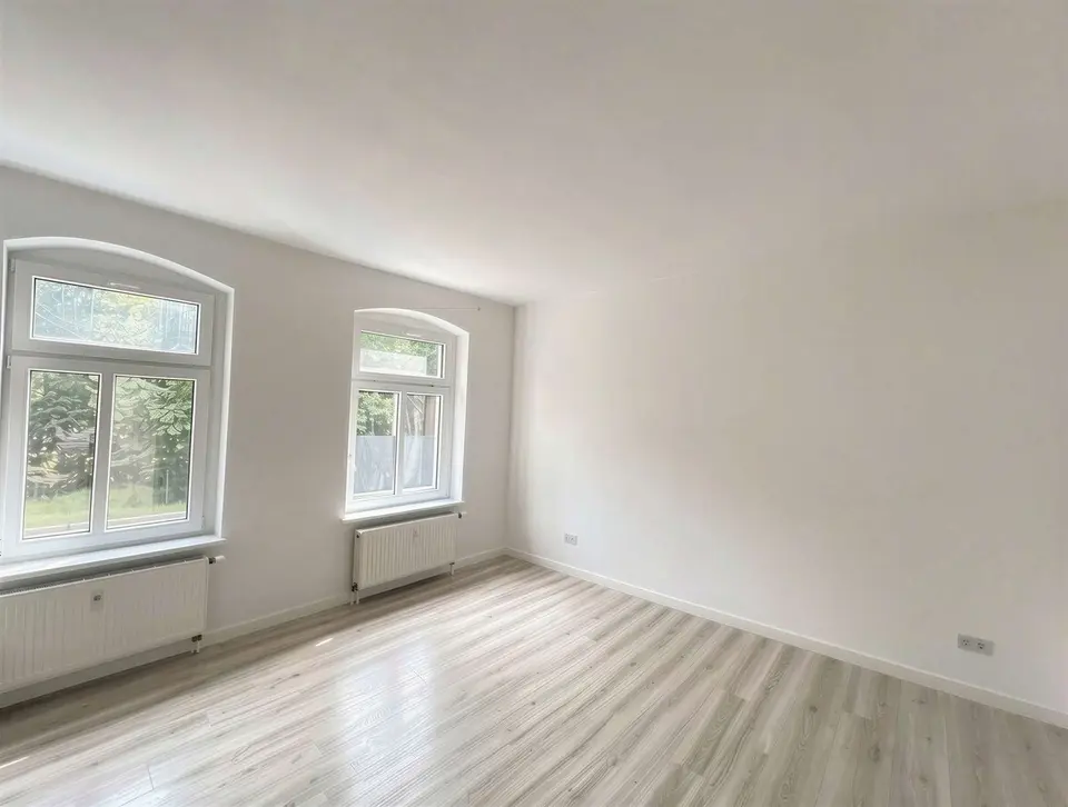 4 Zimmer Wohnung mit 100 m² in Limbach-Oberfrohna – Bild 1