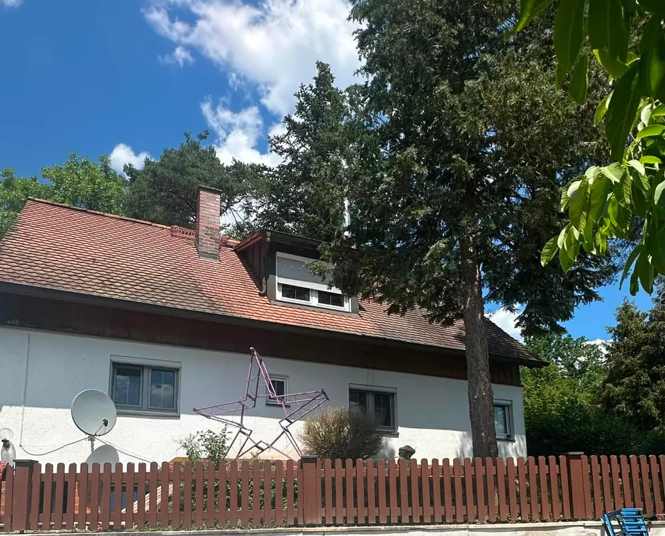 5 Zimmer Haus mit 160 m² in Erlangen – Bild 2