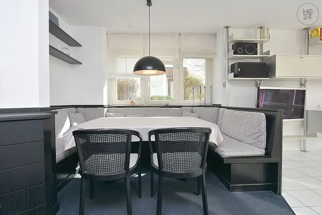 5 Zimmer Haus mit 130 m² in Stuttgart – Bild 8