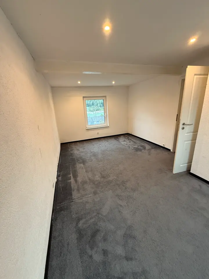 5 Zimmer Wohnung mit 150 m² in Siegen – Bild 9