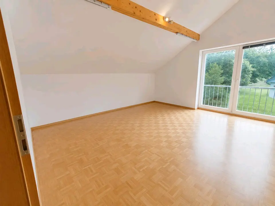 3 Zimmer Wohnung mit 102 m² in Trier – Bild 2