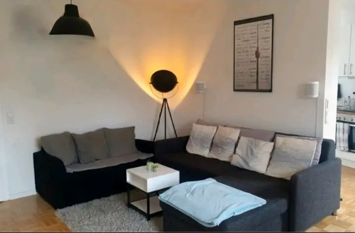 WG-Zimmer mit 120 m² in Stuttgart – Bild 1