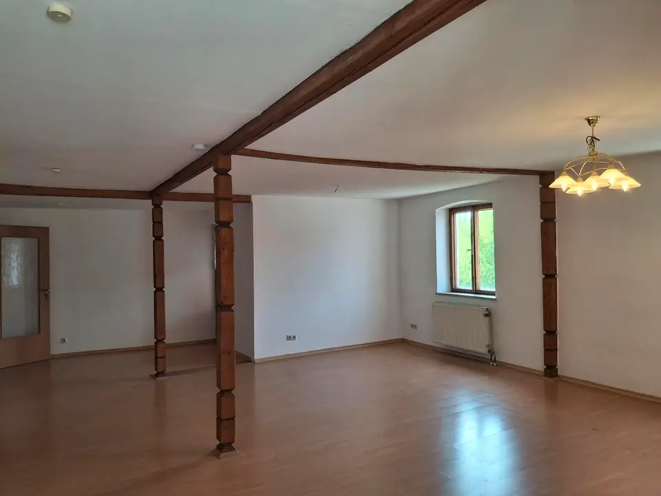 4 Zimmer Wohnung mit 120 m² in Kelheim – Bild 2