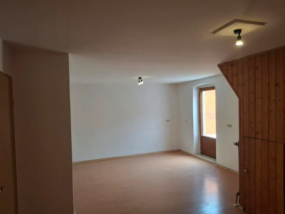 4 Zimmer Wohnung mit 120 m² in Kelheim – Bild 3