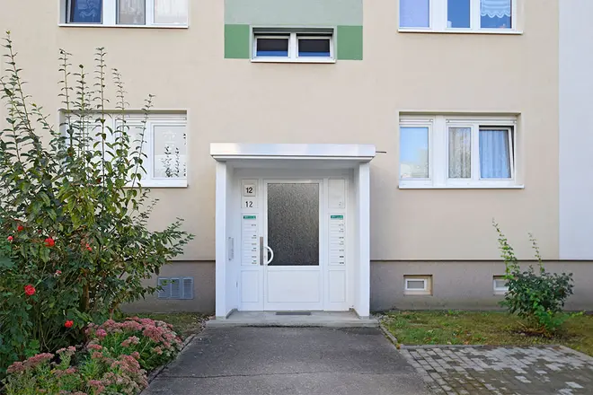 2 Zimmer Wohnung mit 42 m² in Halle (Saale) – Bild 2