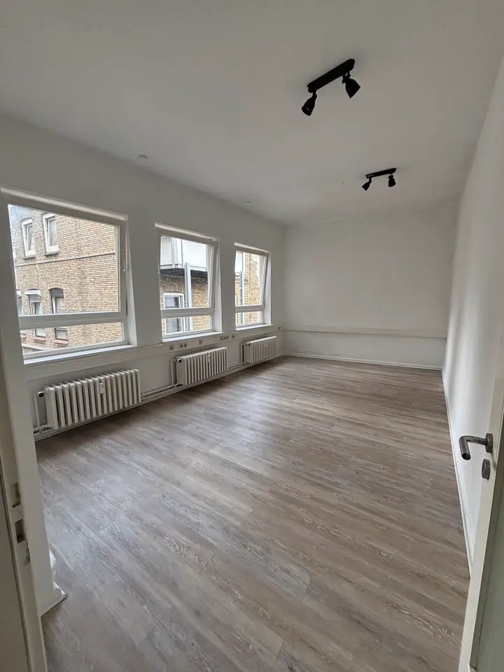 7 Zimmer Wohnung mit 162 m² in Flensburg – Bild 8