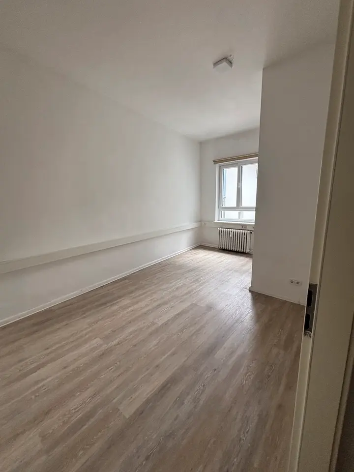 7 Zimmer Wohnung mit 162 m² in Flensburg – Bild 9